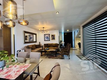 Residencia en Venta Fracc. Rincón de los Encinos Saltillo