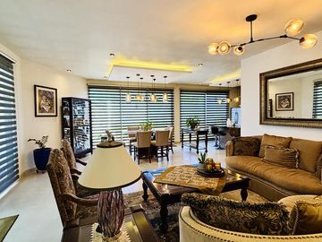 Residencia en Venta Fracc. Rincón de los Encinos Saltillo