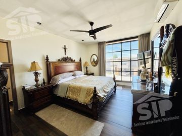 Residencia en Venta Fracc. Rincón de los Encinos Saltillo