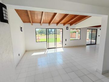 CASA EN RENTA