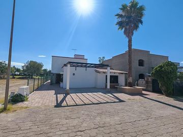 CASA EN RENTA
