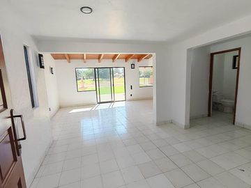 CASA EN RENTA