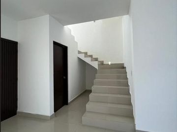 Casa en  venta en Monterrey 3 habitaciones en Solana, terraza con vista panorámica