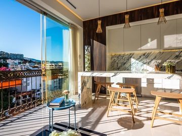 Pier 57 Unit 608