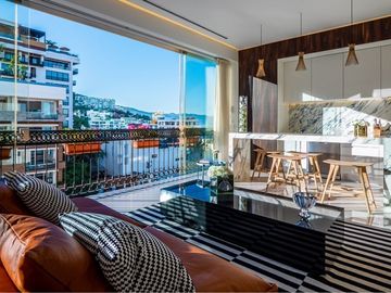 Pier 57 Unit 608