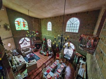 HERMOSA CASA ESTILO HACIENDA, EN PORTAL DEL NORTE