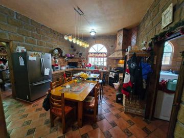 HERMOSA CASA ESTILO HACIENDA, EN PORTAL DEL NORTE