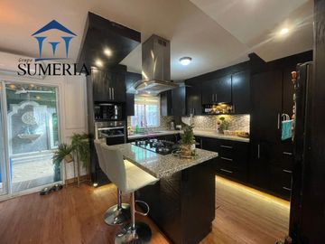 CASA EN VENTA EN LOMAS DE MONTECARLO