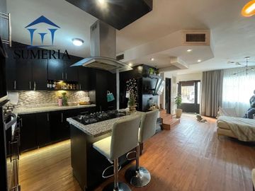 CASA EN VENTA EN LOMAS DE MONTECARLO