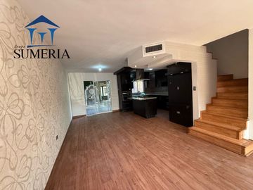 CASA EN VENTA EN LOMAS DE MONTECARLO