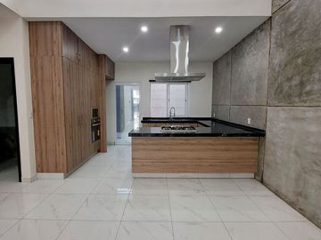 Venta de Casa de 1 planta, 3 Recámaras al Norte de Villa de Álvarez
