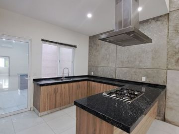 Venta de Casa de 1 planta, 3 Recámaras al Norte de Villa de Álvarez