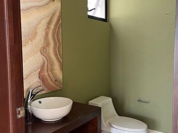 Hermosa Residencia con vista al Lago Yucatán Country Club
