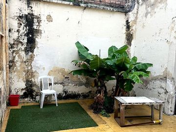 CASA EN VENTA EN AV.  HIDALGO EN LA COL. AMERICANA CON PROYECTO HOSTAL BOUTIQUE