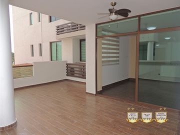 Venta de Apartamento de 99+29 terraza mts.2 Costa Sur PH Costamare