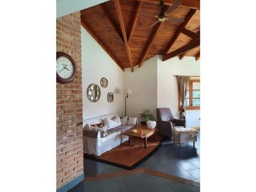 EN VENTA IMPORTANTE PROPIEDAD EN LAS GOLONDRINAS, CHUBUT CA-330