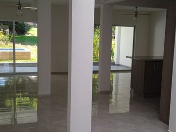 Casa en Fraccionamiento en Burgos Bugambilias Temixco - LLR-153-Fr