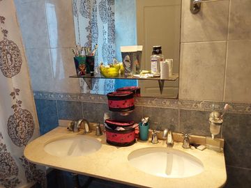 VENDO CASA EN LA BARRACA
