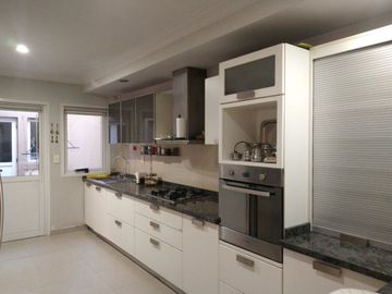 VENDO CASA EN LA BARRACA