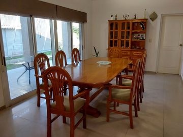 VENDO CASA EN LA BARRACA