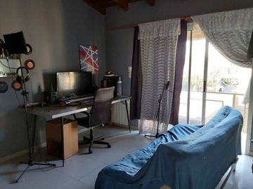 VENDO CASA EN LA BARRACA