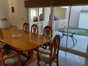 VENDO CASA EN LA BARRACA