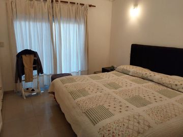 VENDO CASA EN LA BARRACA