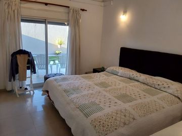 VENDO CASA EN LA BARRACA
