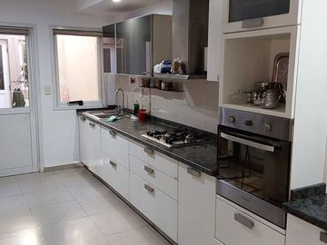 VENDO CASA EN LA BARRACA