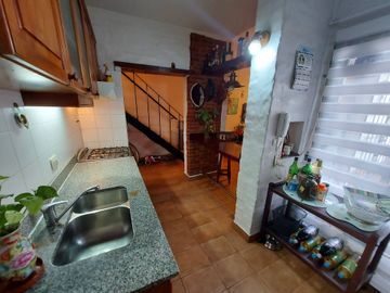 VENTA PALOMAR HAEDO CASA 4 AMBIENTES APTO CREDITO