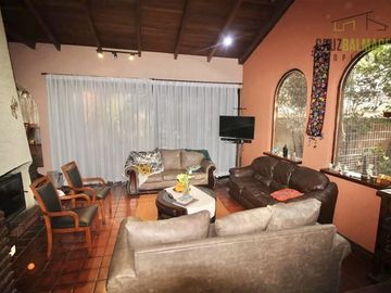 Casa en Venta en Orompello a 2 cuadras de Walker Martínez