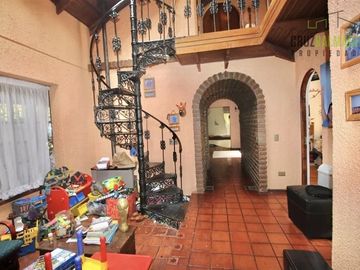Casa en Venta en Orompello a 2 cuadras de Walker Martínez