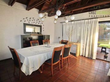 Casa en Venta en Orompello a 2 cuadras de Walker Martínez
