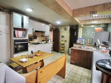 Casa en Venta en Orompello a 2 cuadras de Walker Martínez
