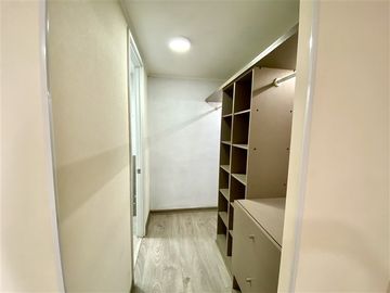 Departamento en Venta en Domeyco / 2D 2B E y B