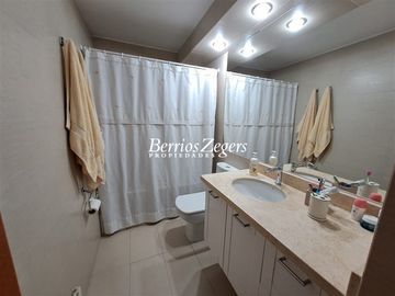 Departamento en Venta en Manquehue Sur/Hernando de Magallanes
