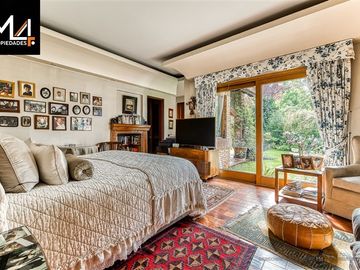 Casa en Venta en Santa Maria de Manquehue/ Camino Agua del Palo
