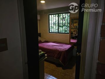 Casa en Venta en Papa Ceferino con Papa San Lino / Se vende Casa 3 Dormitorios 2 Baños con Estacionamiento