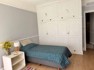 CASA VENTA 7 AMB ACASSUSO S.I Bº PARQUE AGUIRRE