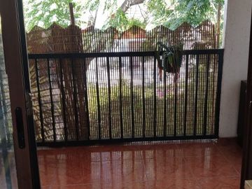 Se vende Ampliay hermosa casa en Villa Macul 5D+4B