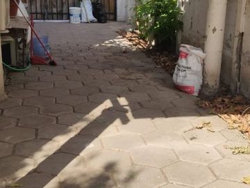 Se vende Ampliay hermosa casa en Villa Macul 5D+4B