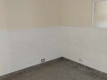 CASA 3 AMBIENTES EN VENTA EN ISIDRO CASANOVA