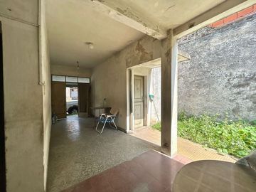 VENTA CASA 3 AMB +DOS LOCALES-GARAJE -PARQUE