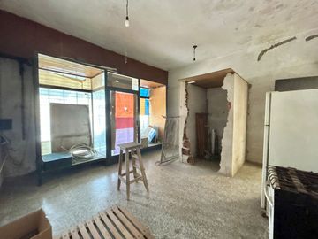 VENTA CASA 3 AMB +DOS LOCALES-GARAJE -PARQUE
