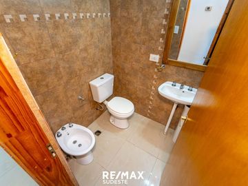 VENTA HERMOSA CASA EN BARRIO PAGO CHICO