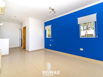 VENTA HERMOSA CASA EN BARRIO PAGO CHICO