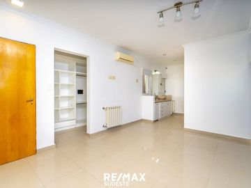 VENTA HERMOSA CASA EN BARRIO PAGO CHICO