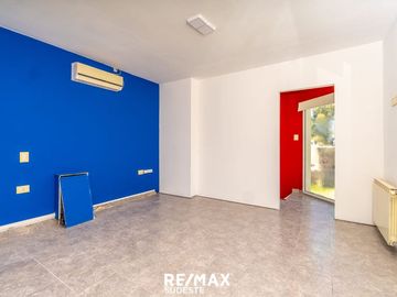 VENTA HERMOSA CASA EN BARRIO PAGO CHICO