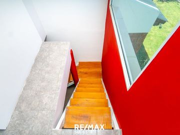 VENTA HERMOSA CASA EN BARRIO PAGO CHICO