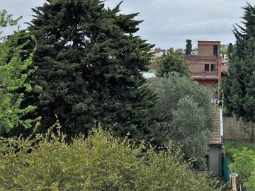 EXCELENTE CASA MULTI FAMILIAR  - MUY BUENA ZONA - BOULOGNE-  son 3 ph en un lote